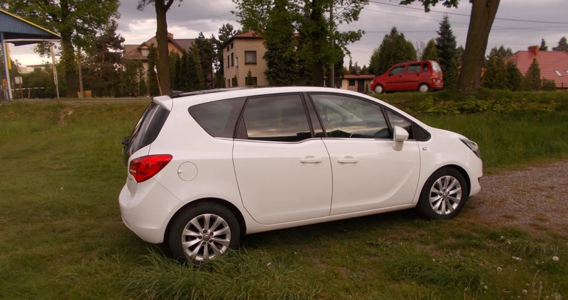 Opel Meriva cena 33500 przebieg: 115000, rok produkcji 2015 z Rydułtowy małe 79
